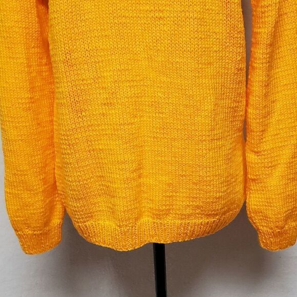 VINTAGE 1970s Handmade Tangerine Knit Puff Shoulder Oversized Tapered Sweater - Picture 10 of 12